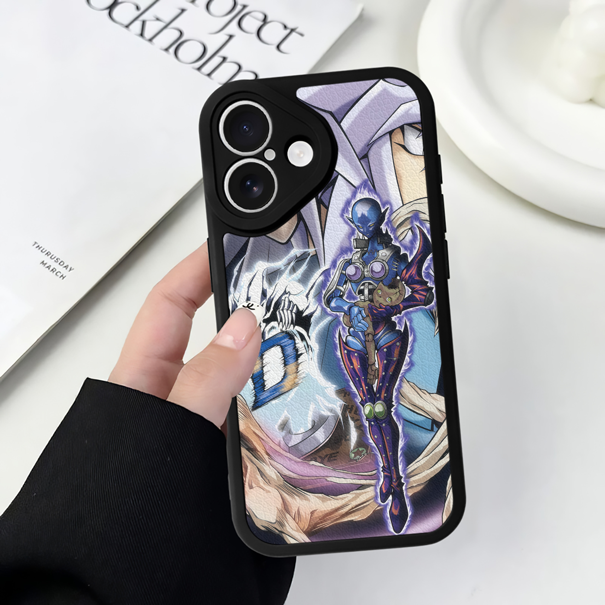 （画像用） 遊☆戯☆王 Yu-Gi-Oh! 【iPhone 16シリーズ対応】シリコンスマホケース（レザー調） 材質：シリコン